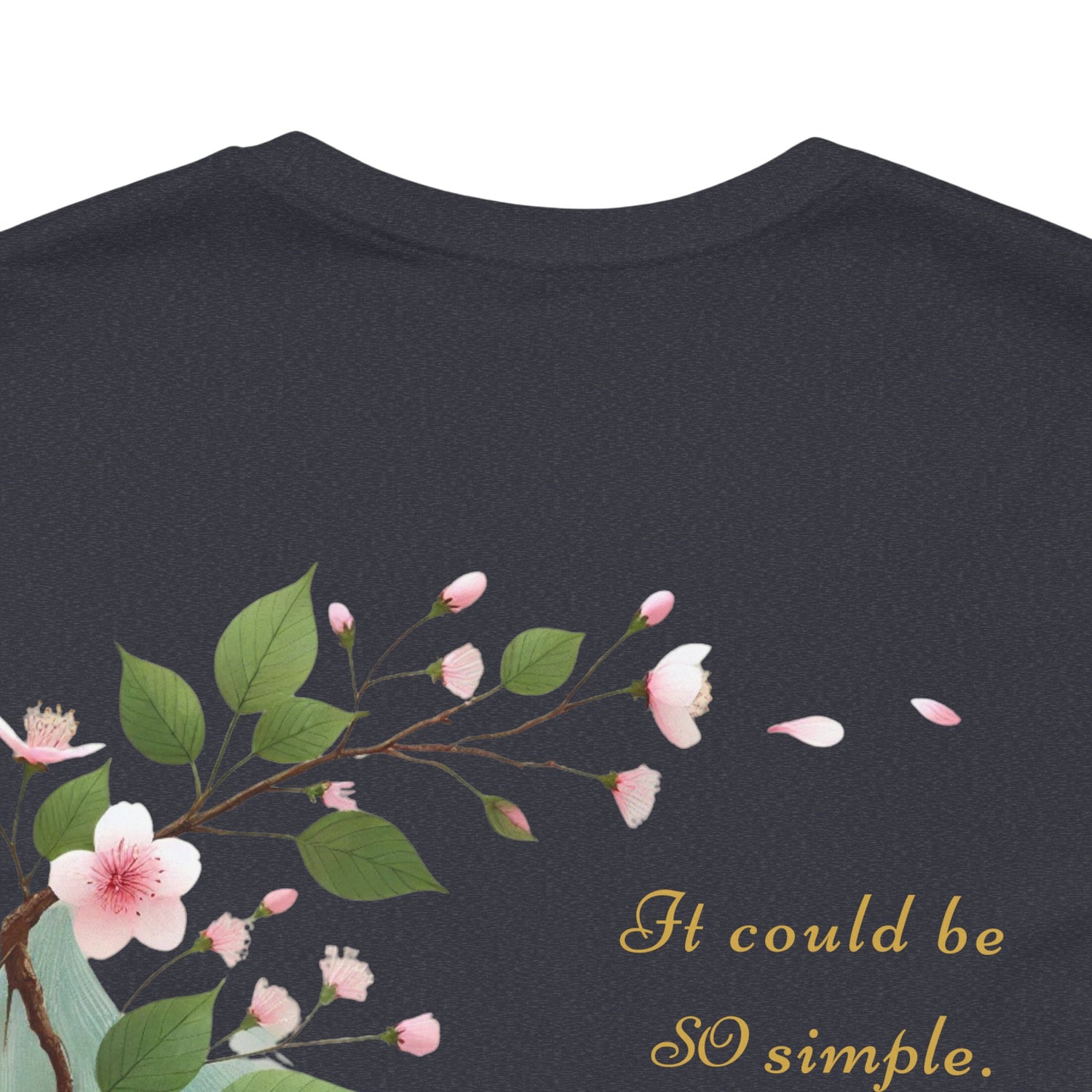 Unisex T-Shirt mit Kirschblüten-Design – Nachhaltig & Elegant